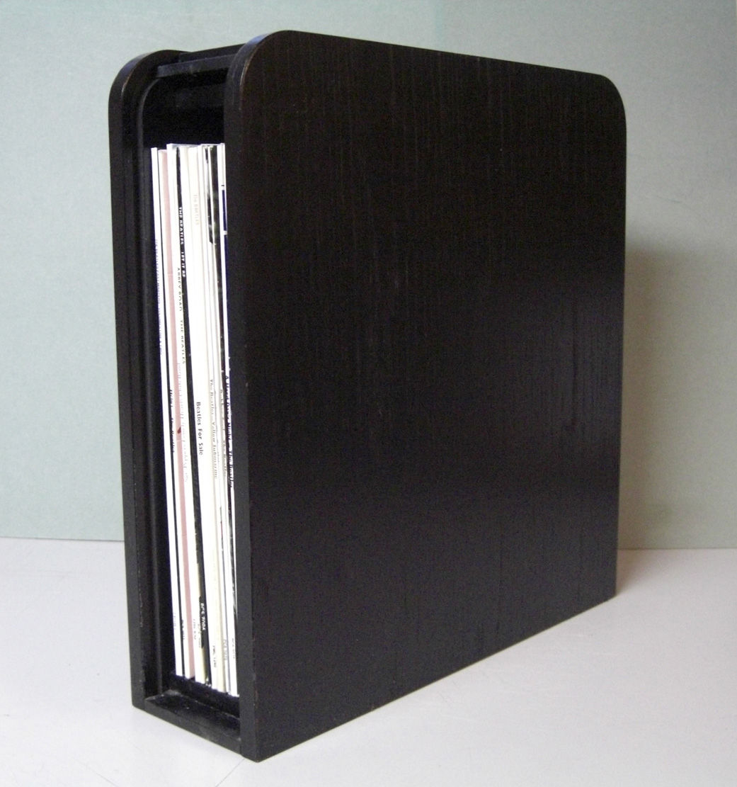 Nostalgipalatset BEATLES Limited edition Black Wood Roll Top BOX