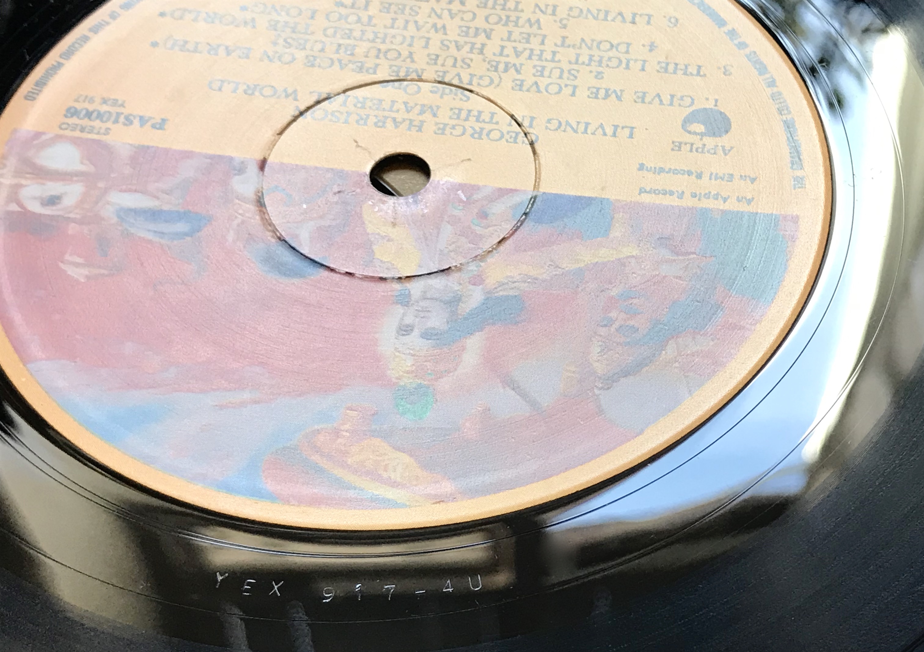 Nostalgipalatset - GEORGE HARRISON - Living in the material world UK