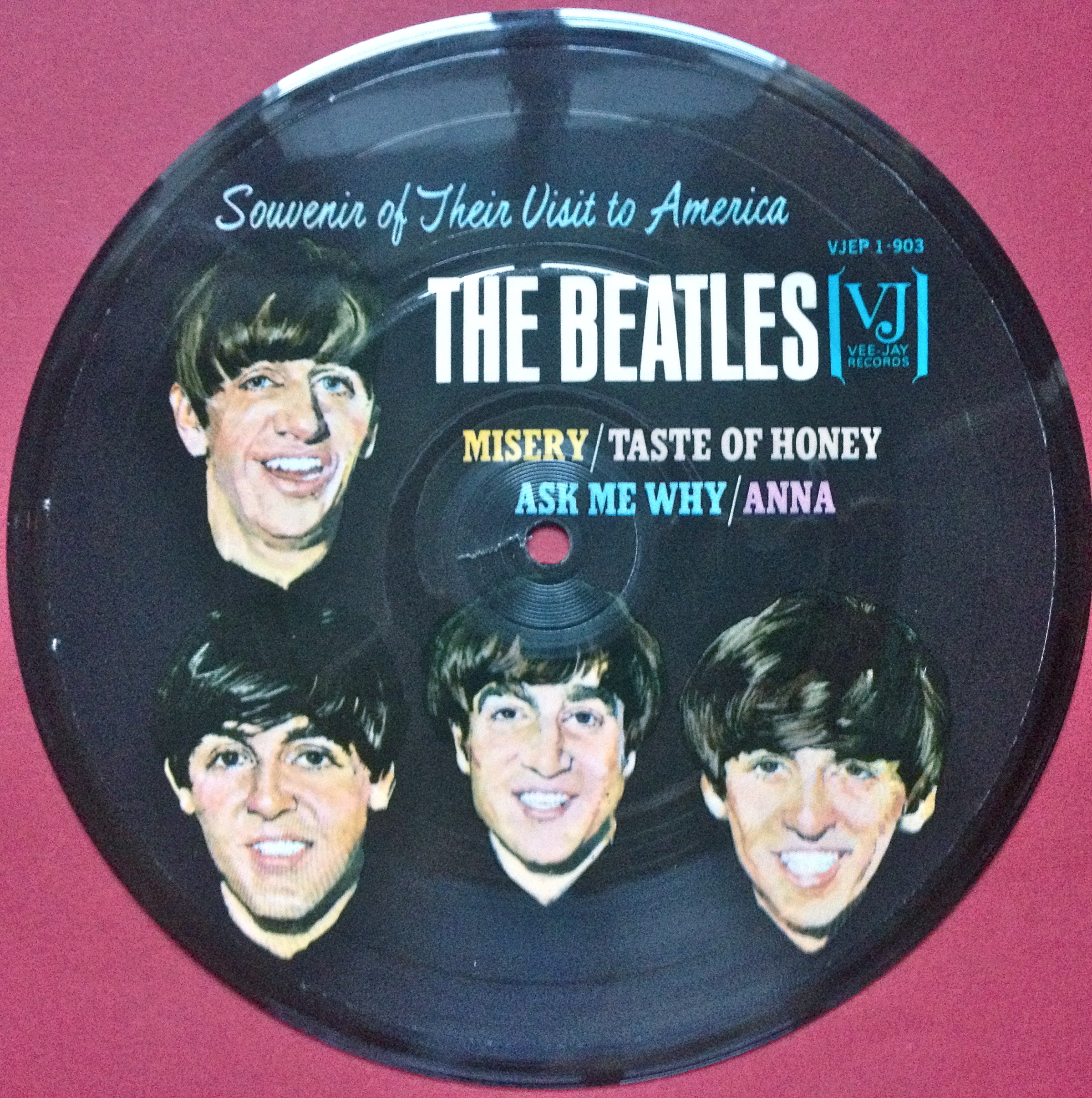 Beatles soiled with Cake